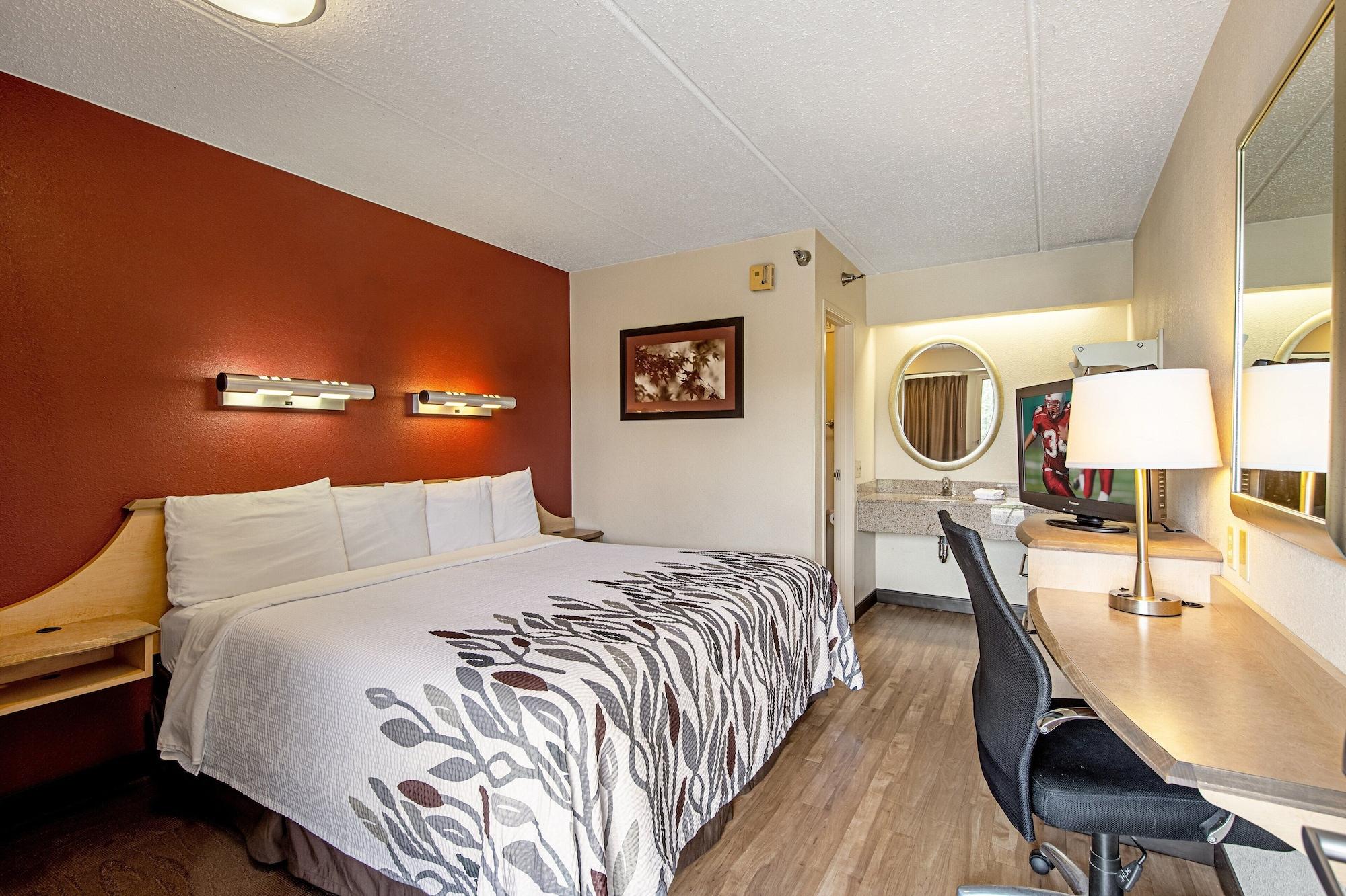 Red Roof Inn Akron Exterior photo