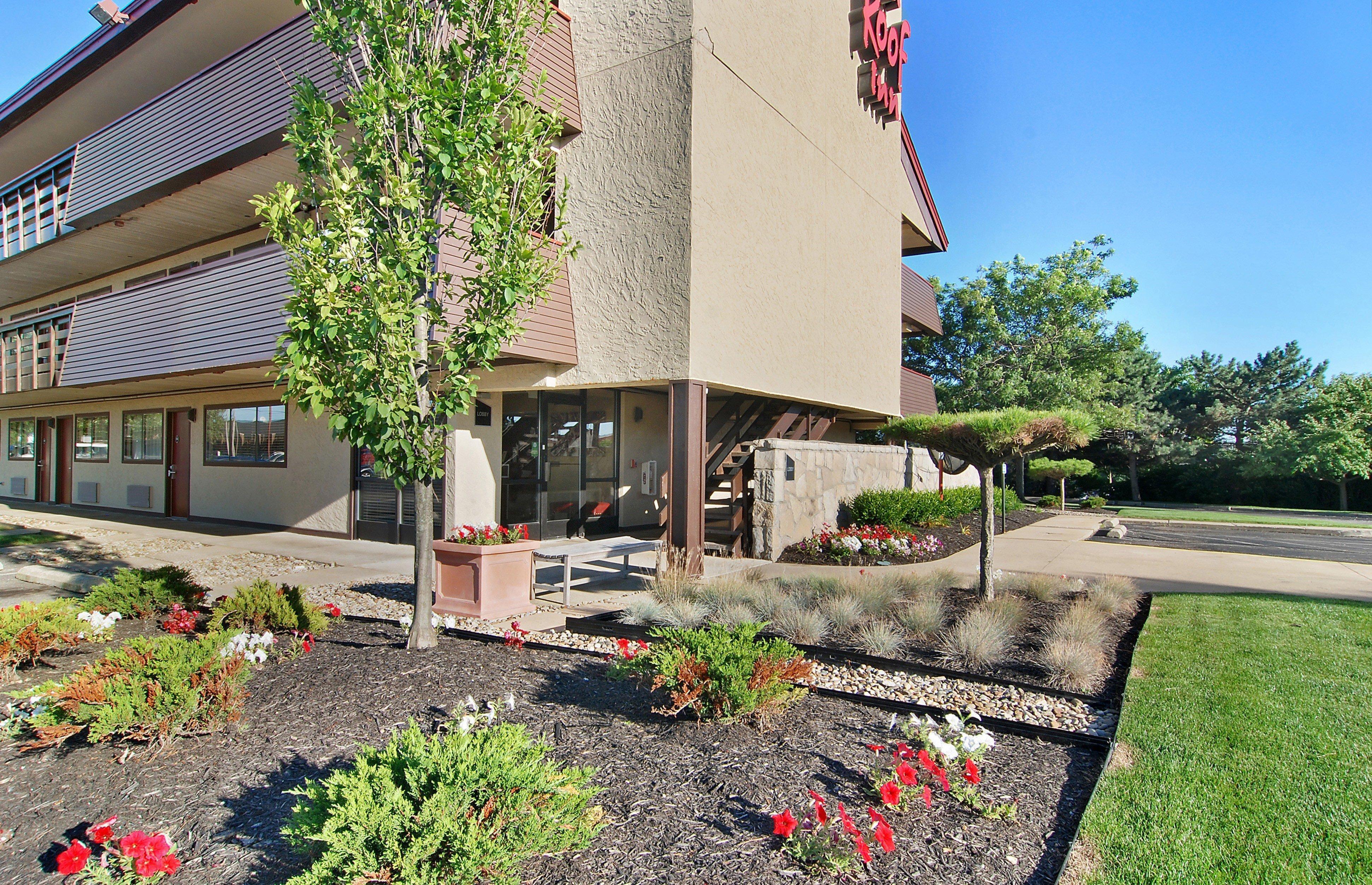 Red Roof Inn Akron Exterior photo